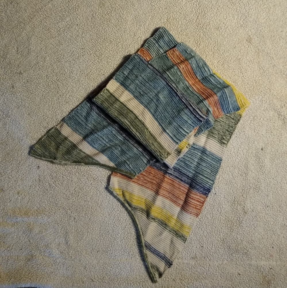 Multicolor Women's Mossimo Hat and Scarf combo - Picture 6 of 7